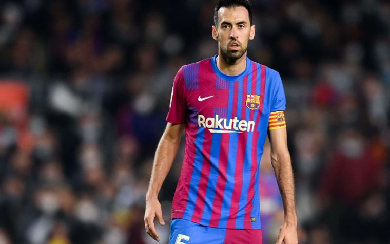 Sergio Busquets in Barcelona colours during a La Liga match.